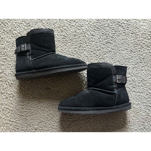 BearPaw Shoes - Bearpaw Women’s Size 11 Black Short Boots W/ Buckle Winter Fur Lined Boot